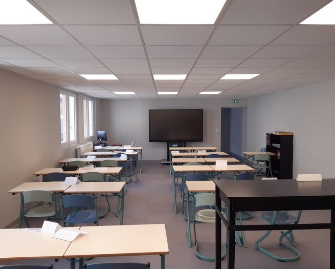 AMÉNAGEMENTS INTÉRIEURS